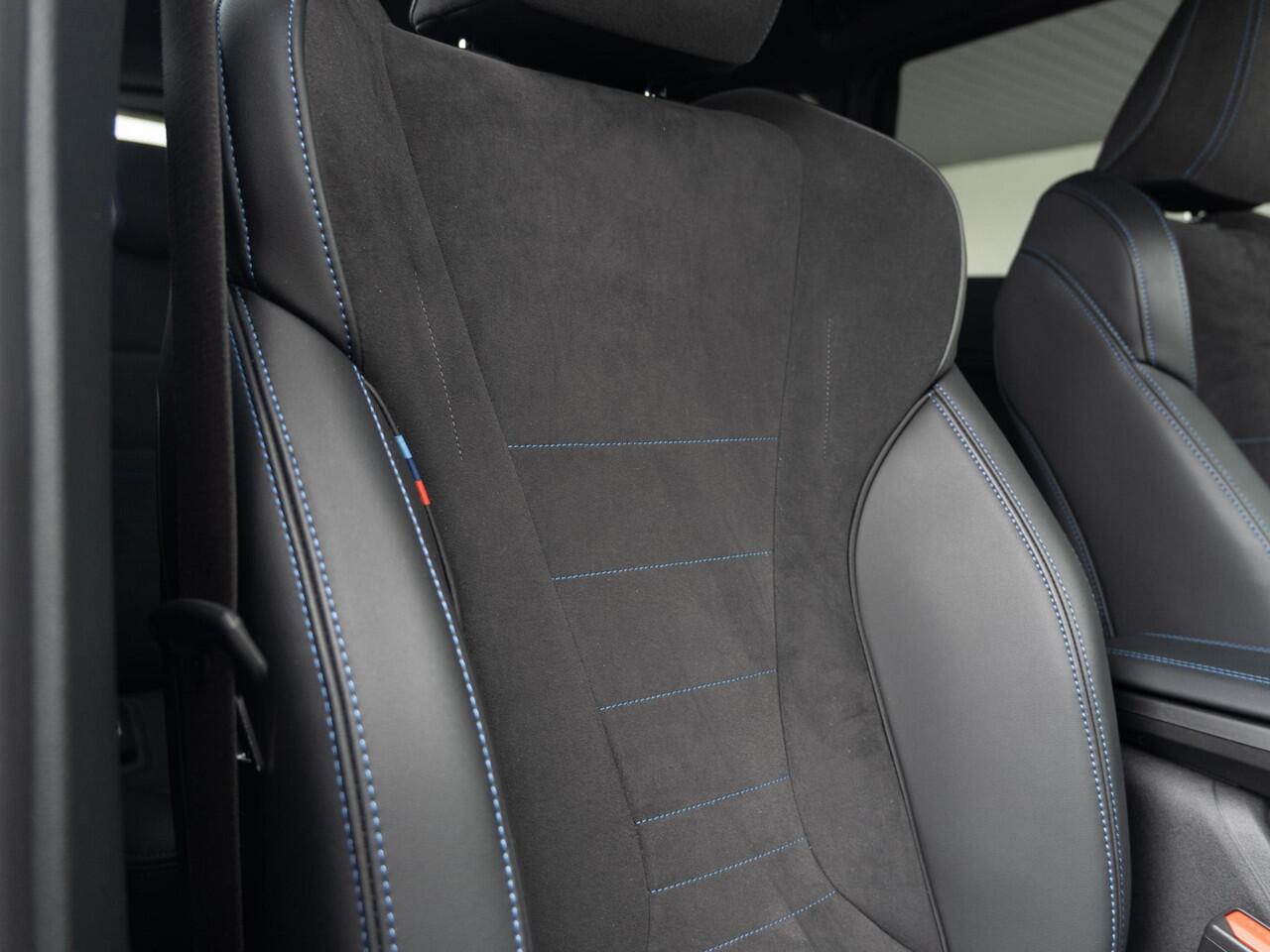 BMW X1 sDrive20i | M Sportpakket | Achteruitrijcamera | Stoelverwarming | PDC | Trekhaak