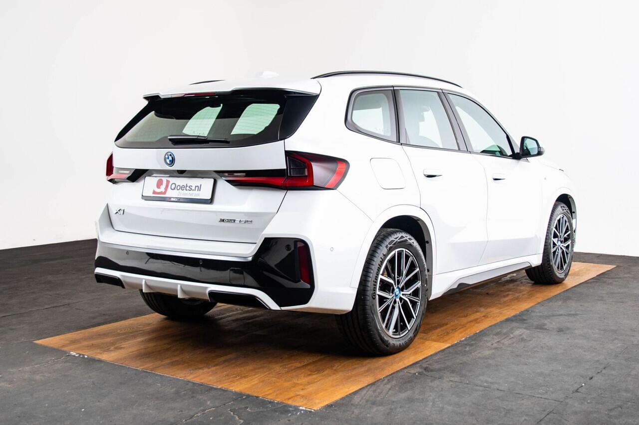 BMW X1 xDrive25e M Sport - Sportstoelen - Elektrisch verwarmde voorstoelen - Driving Assistant Plus - Comfort acces - Grootlichtassistent - Premium Pack -