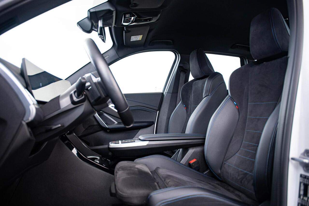 BMW X1 xDrive25e M Sport - Sportstoelen - Elektrisch verwarmde voorstoelen - Driving Assistant Plus - Comfort acces - Grootlichtassistent - Premium Pack -