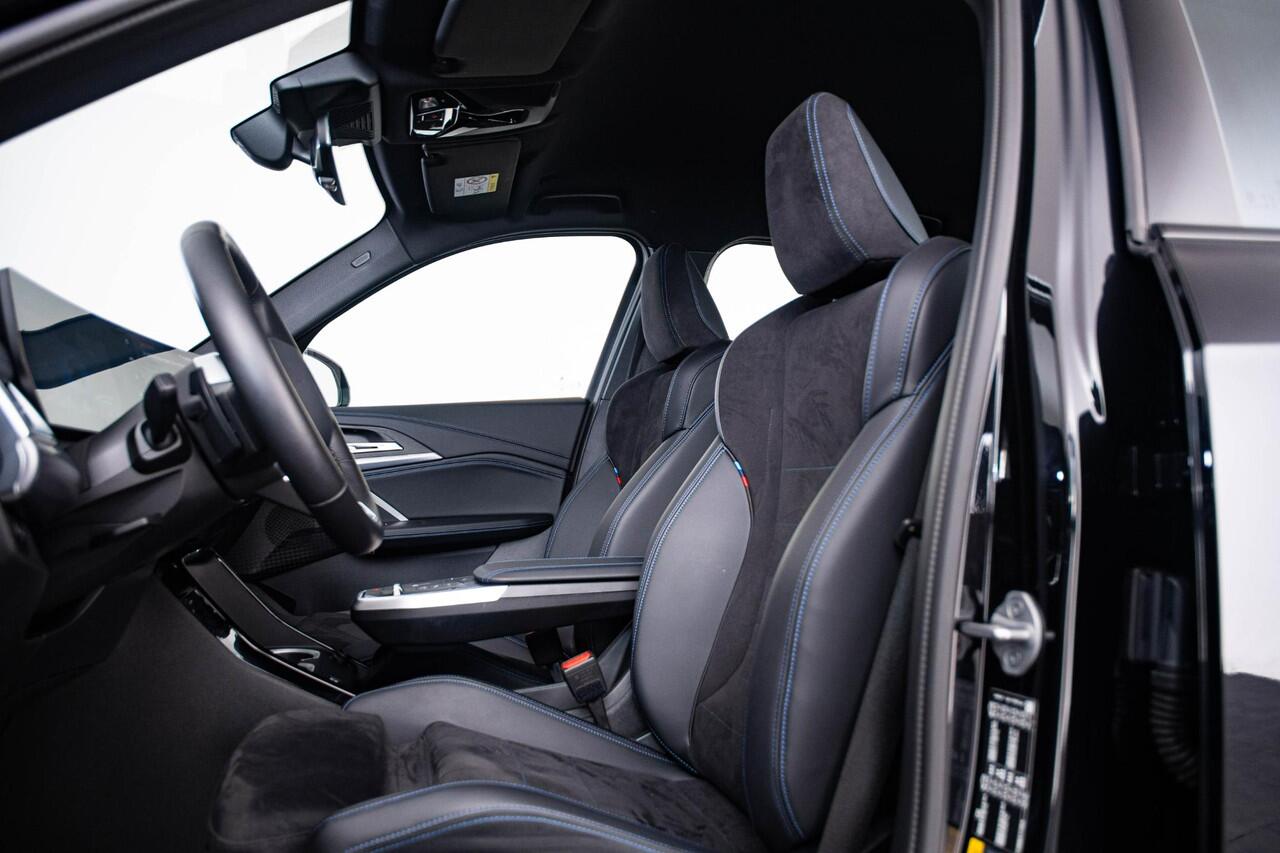 BMW X1 xDrive25e M Sport - Sportstoelen - Elektrisch verwarmde voorstoelen - M Sportstuurwiel - Driving Assistant Plus - PREMIUM PACK -