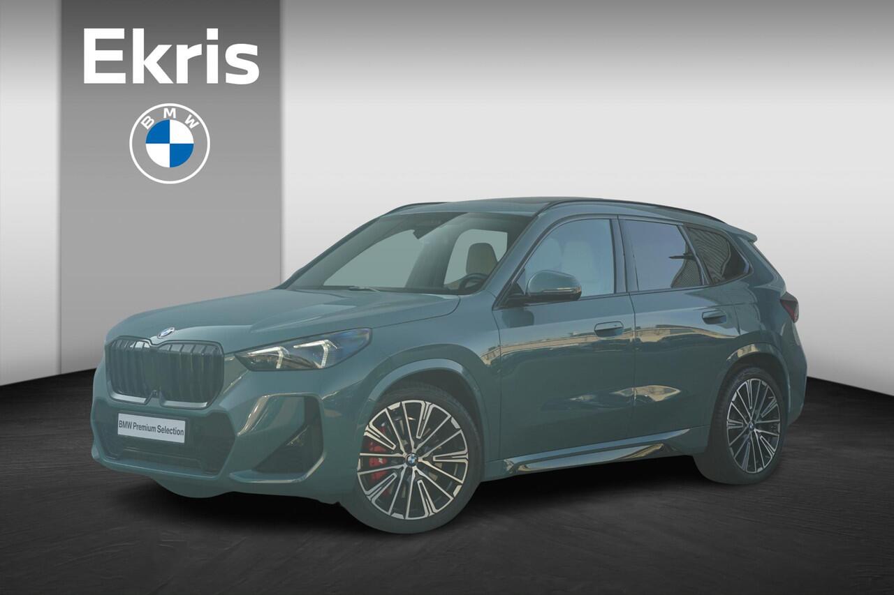 BMW X1 xDrive23i M Sport Pro | Trekhaak / Schuif-kanteldak / Elektrische Stoelen / Harman Kardon / Head-Up Display / Massagefunctie