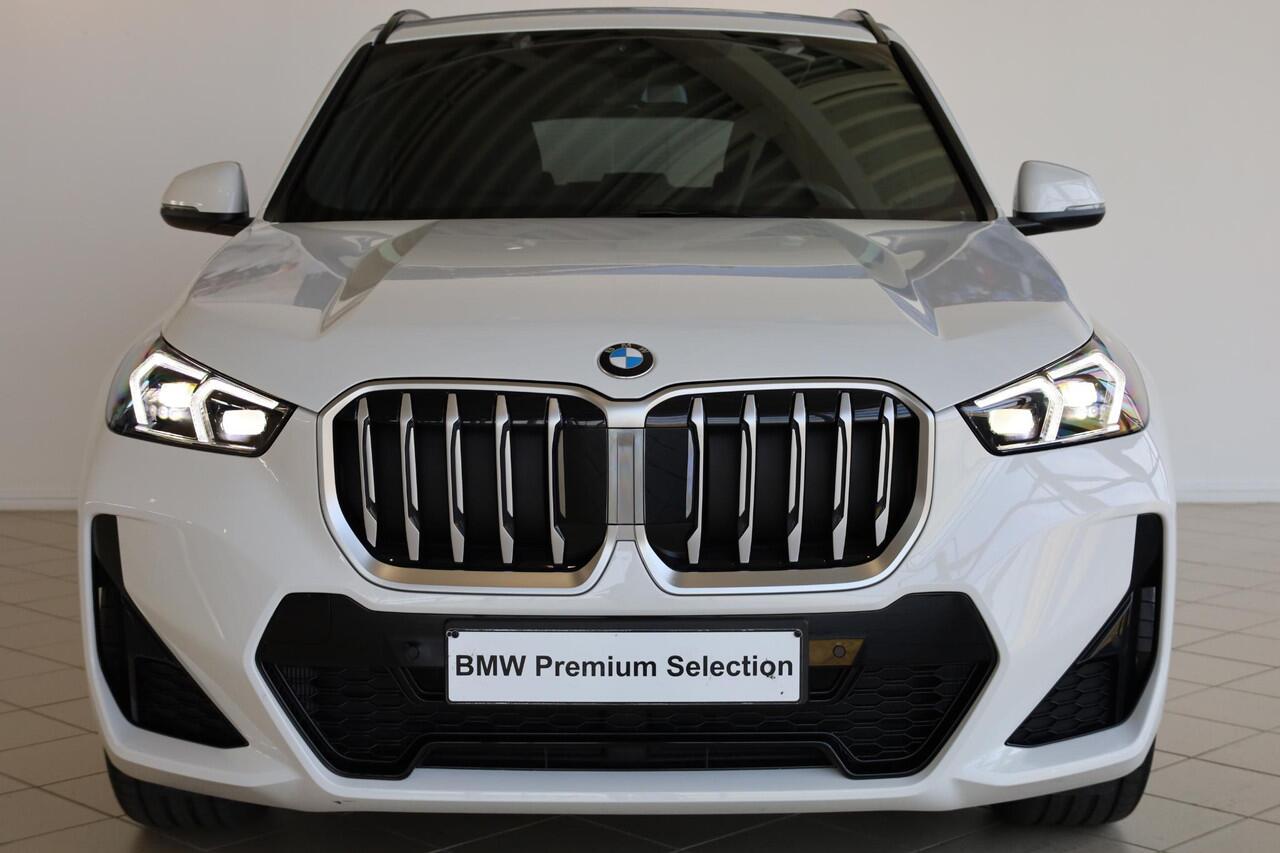 BMW X1 sDrive20i | M Sportpakket | Premium Pack | Comfort Pack
