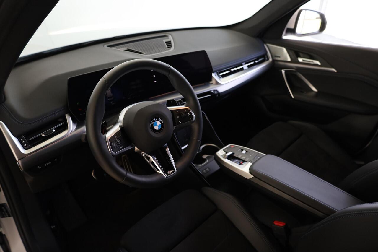 BMW X1 sDrive20i | M Sportpakket | Premium Pack | Comfort Pack