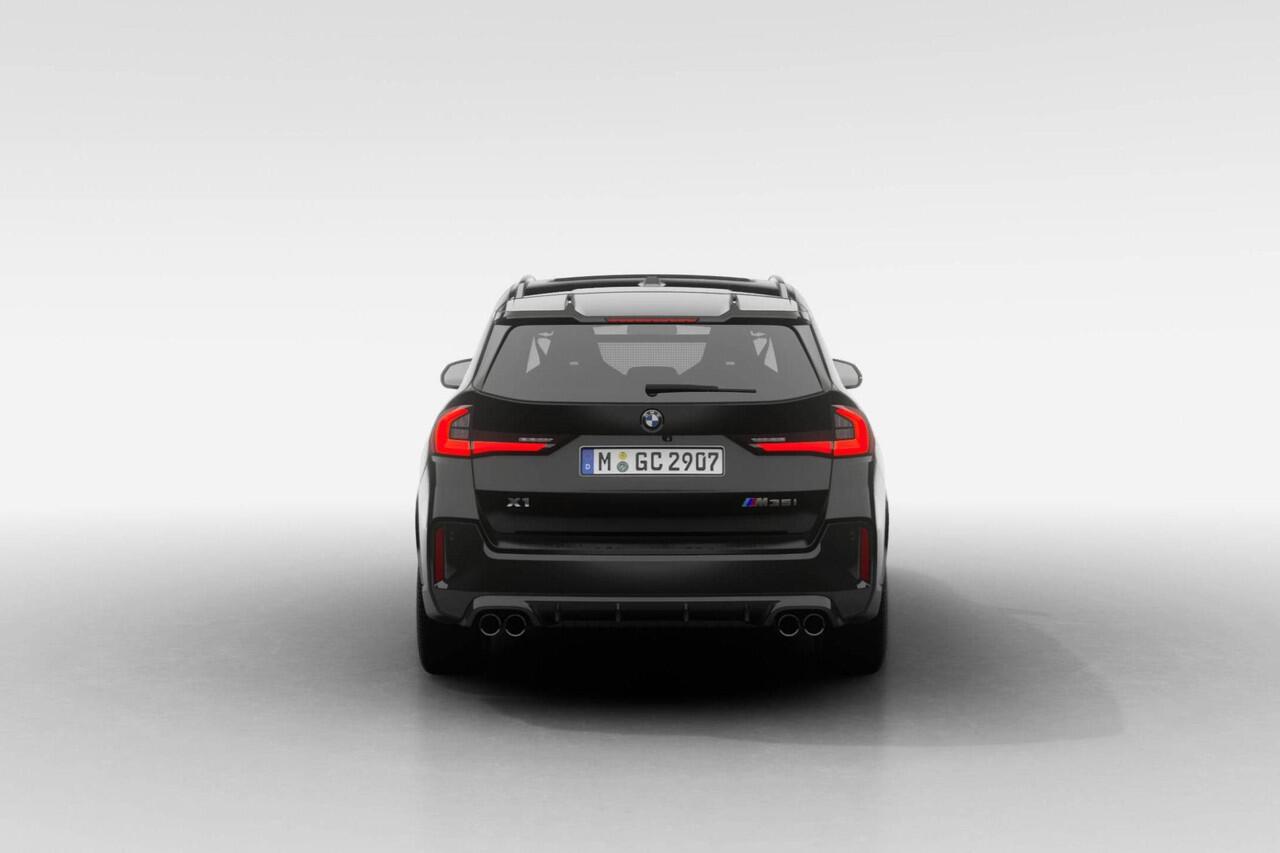 BMW X1 M35i xDrive | M Sport Pro | Innovation Pack | Travel Pack | Elektrisch verstelbare stoelen