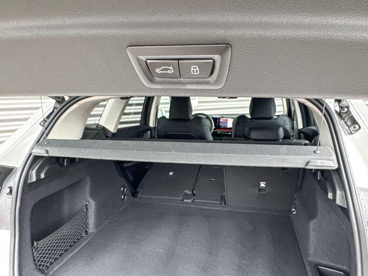 BMW X1 sDrive20i xLine / Innovation Pack / Trekhaak / Selections