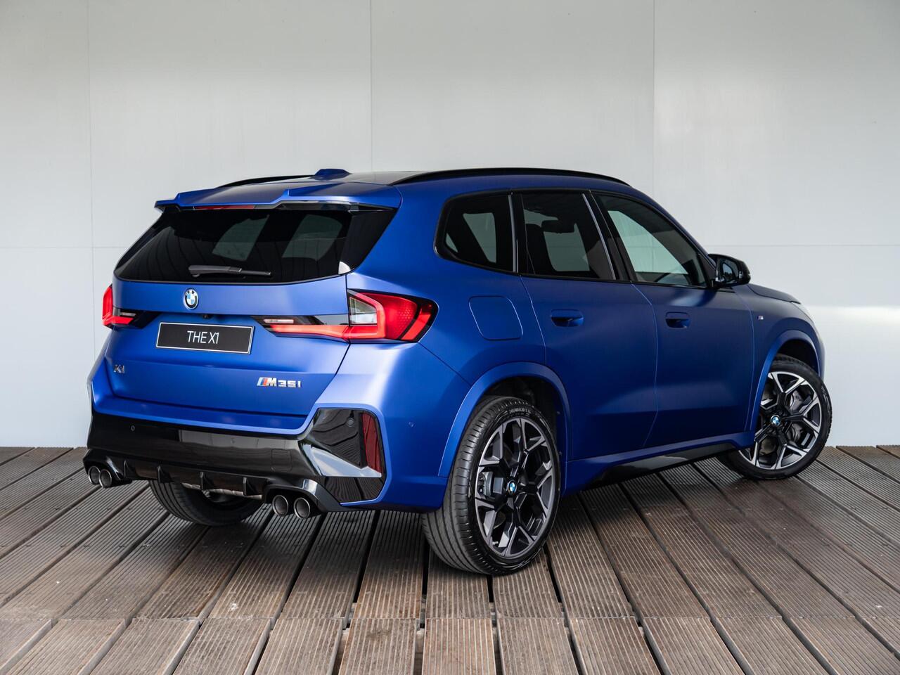 BMW X1 M35i | M Sportpakket Pro | Innovation Pack | Travel Pack