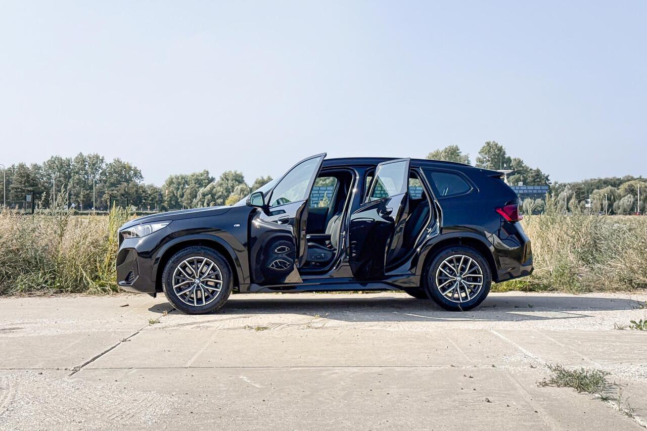 BMW X1 sDrive20i | M Sport | Harman Kardon | Stoelverwarming | Achteruitrijcamera | Trekhaak |