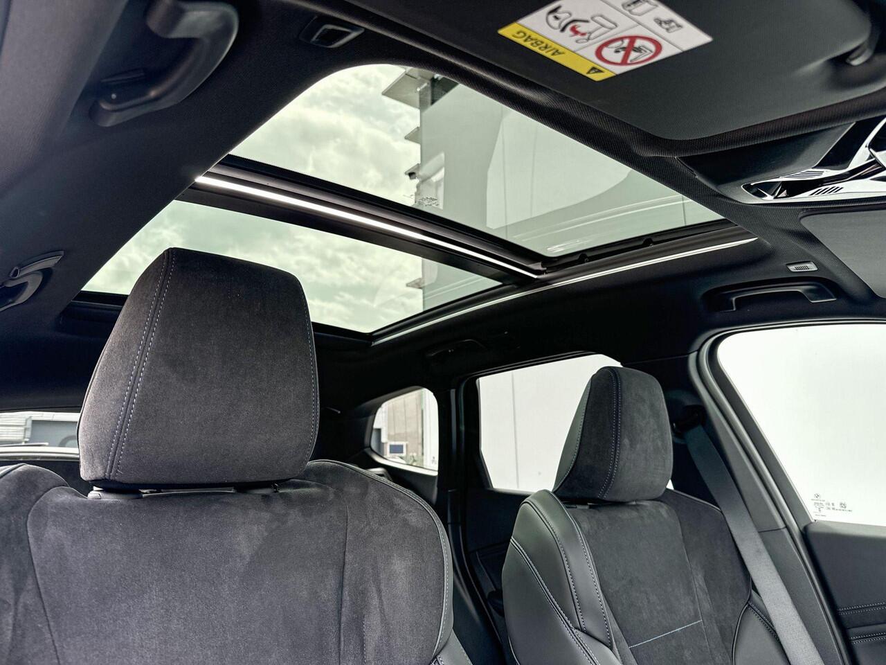 BMW X1 xDrive25e M-Sport Glazen Schuifdak / Harman Kardon / Adaptief LED / Comfort Acces / 19 Inch / Getinte Ramen