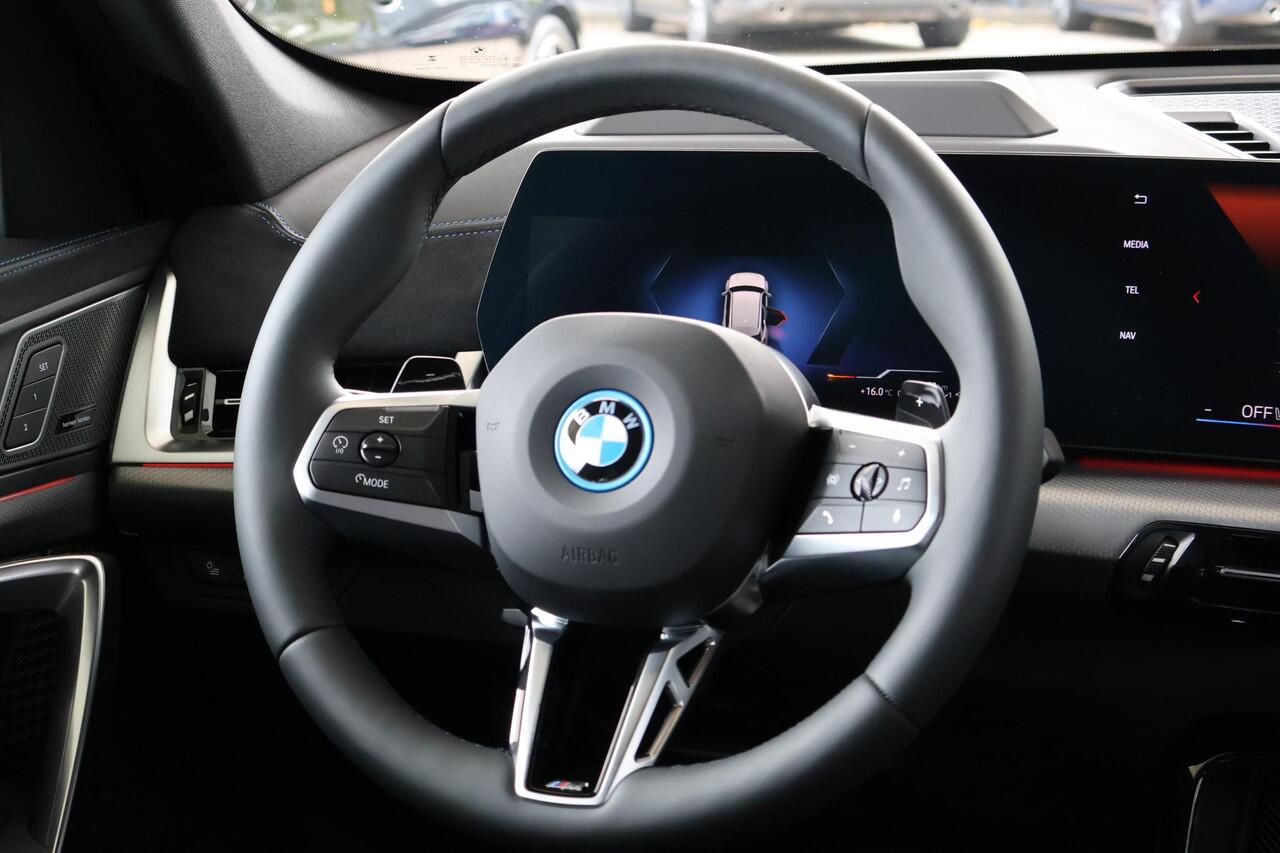 BMW X1 xDrive25e | M Sportpakket | Innovation Pack | Comfort Pack | Trekhaak