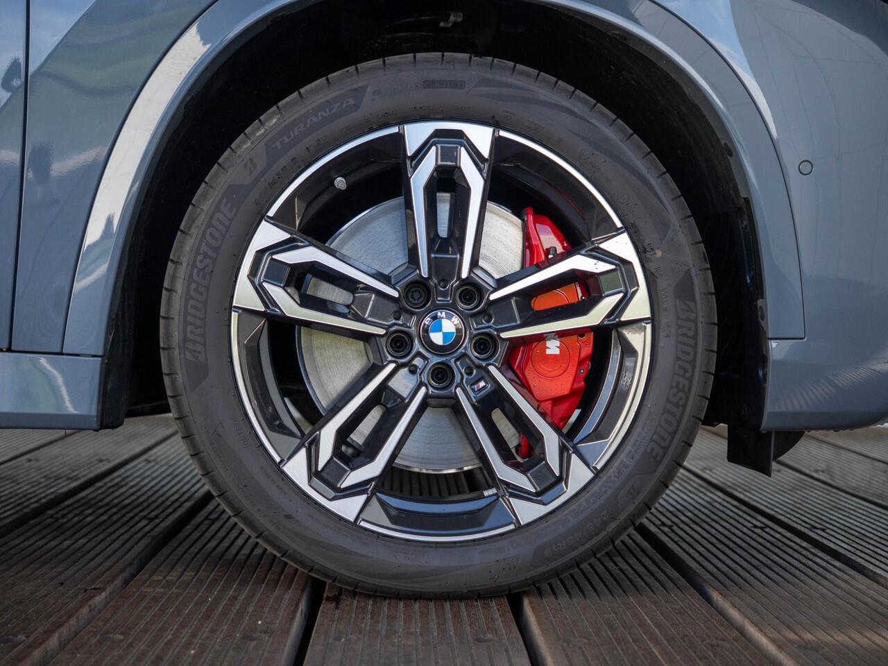 BMW X1 xDrive30e | M Sportpakket Pro | Innovation Pack | Verwarmd Stuurwiel | Comfort Access | Panoramadak | Stoelverwarming | Head-Up Display | Trekhaak