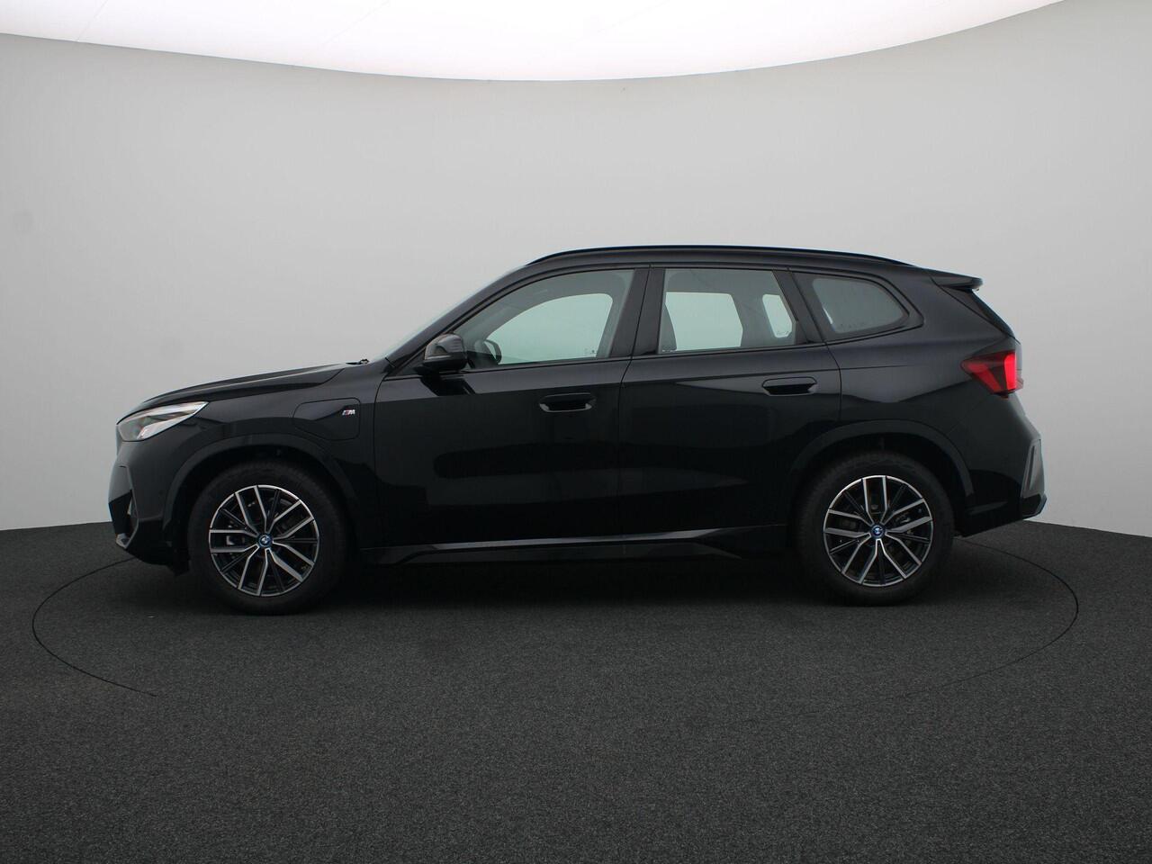 BMW X1 xDrive25e M Sportpakket | M Adaptief onderstel | Achteruitrijcamera | Parking Assistant | Ekris Selection
