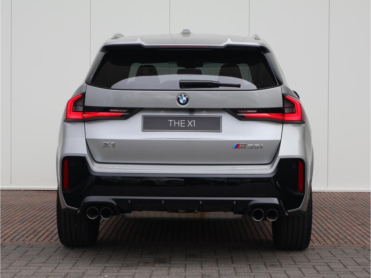 BMW X1 M35i | M Sportpakket Pro | Equipment Pack Pro | Travel Pack