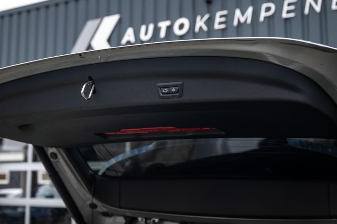 BMW X1 25e xDrive M Sport | Shadow | Driving Ass. Plus | Camera | Adapt. Led | Stoelverwarming | 18' Inch |