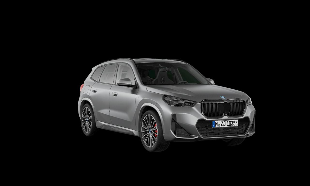 BMW X1 xDrive30e M Sport Pro, M stoelen, pano, tr.haak, H/K, 20", HUD, ACC, keyless, privacy