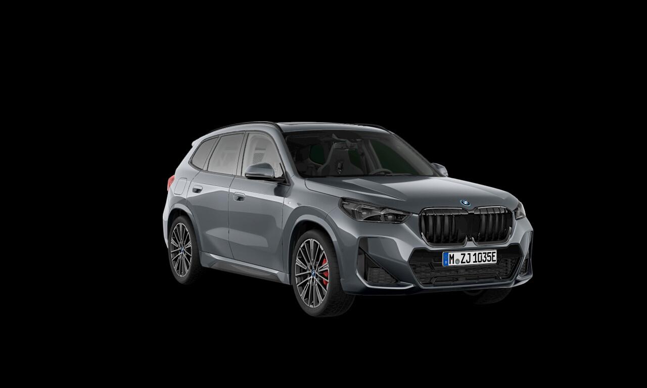 BMW X1 xDrive30e M Sport Pro, M stoelen, pano, tr.haak, H/K, 20", HUD, ACC, keyless, privacy