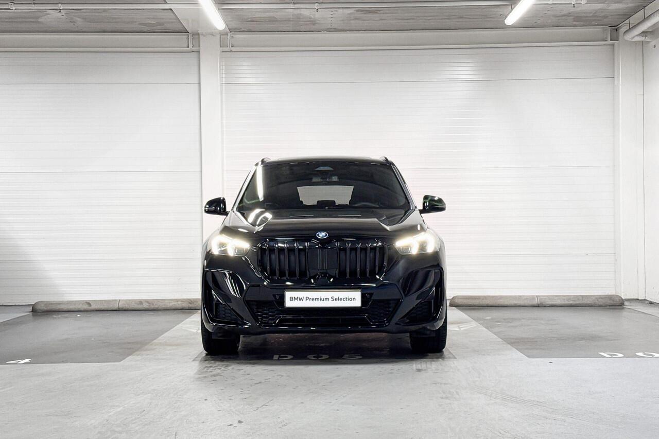 BMW X1 xDrive25e | M-Sport Pro | Travel Pack | Innovation Pack | Comfort Pack | Driving Assistant Plus | Harman/kardon | Panoramadak | Comfort Access