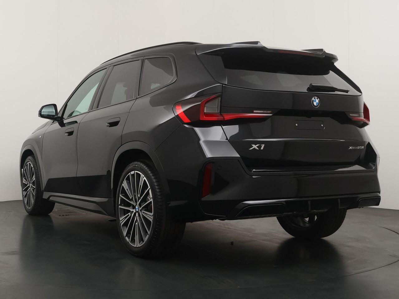 BMW X1 xDrive23i | M Sportpakket | M Sportpakket Pro | Equipment Pack Pro | Comfort Pack | Travel Pack