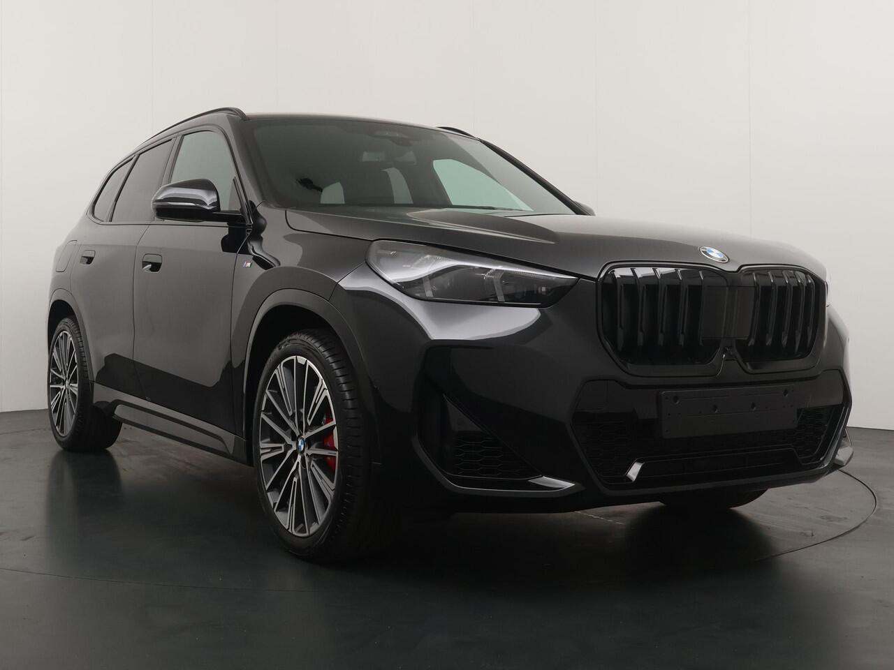 BMW X1 xDrive23i | M Sportpakket | M Sportpakket Pro | Equipment Pack Pro | Comfort Pack | Travel Pack