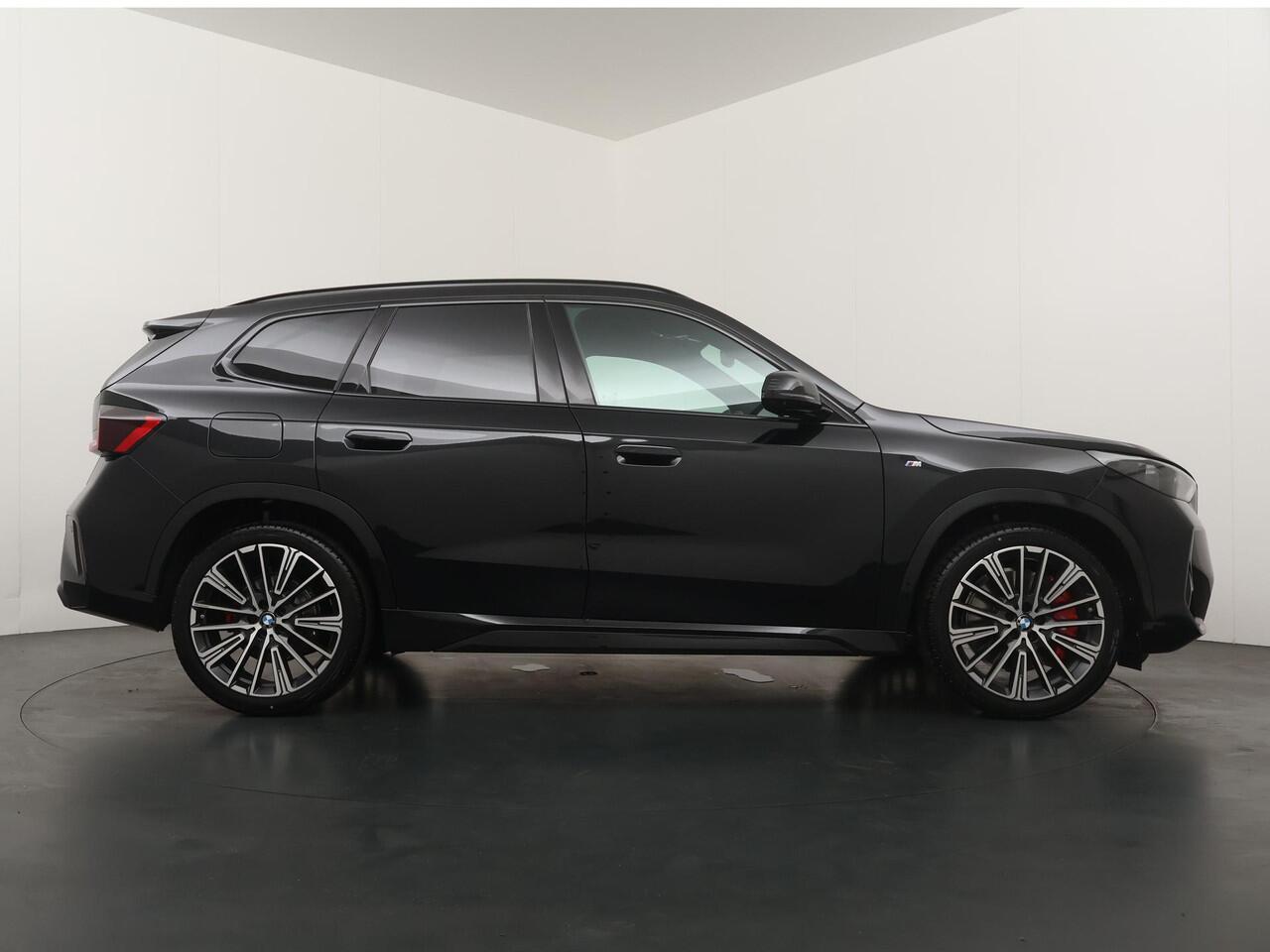 BMW X1 xDrive23i | M Sportpakket | M Sportpakket Pro | Equipment Pack Pro | Comfort Pack | Travel Pack