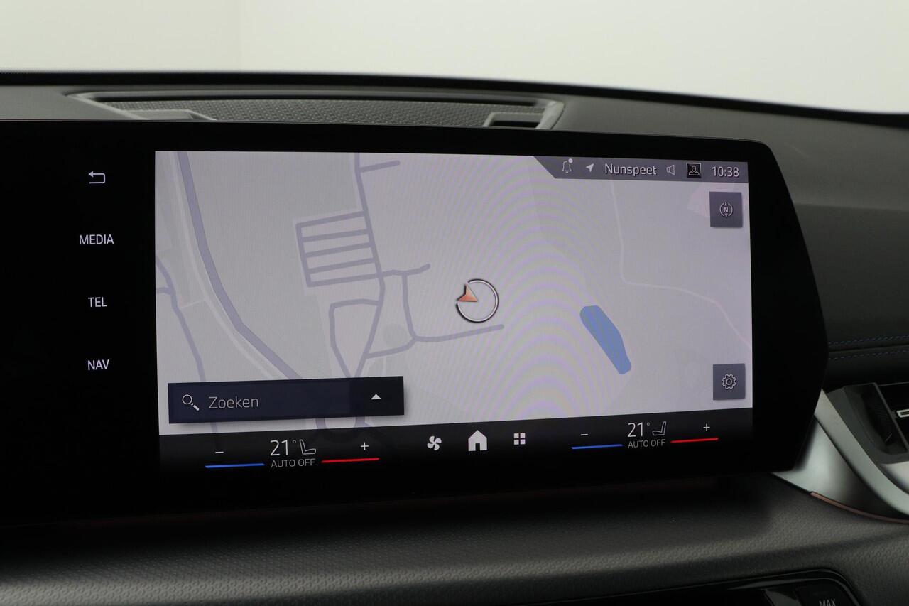 BMW X1 sDrive18i M-Sport | Shadow Line | Stoelverwarming | Camera | Apple Carplay