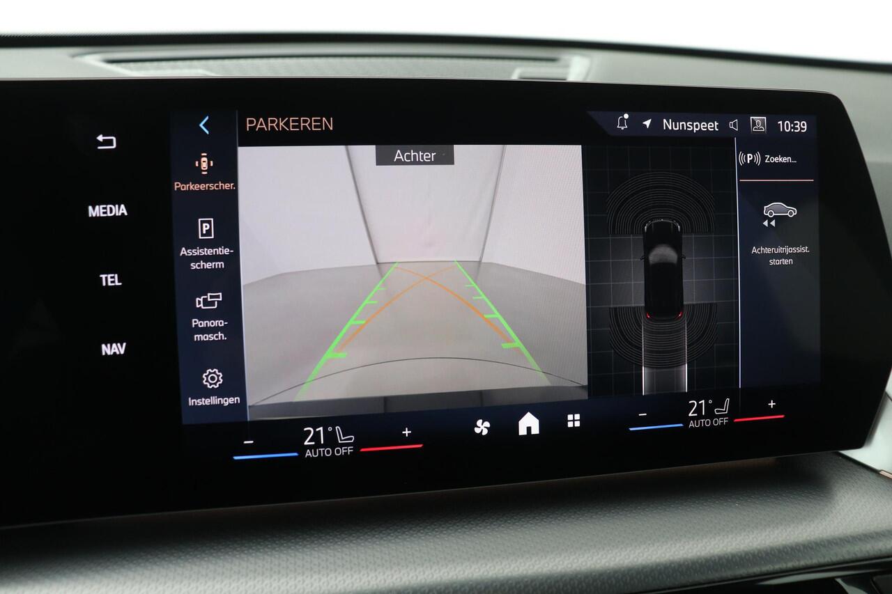 BMW X1 sDrive18i M-Sport | Shadow Line | Stoelverwarming | Camera | Apple Carplay