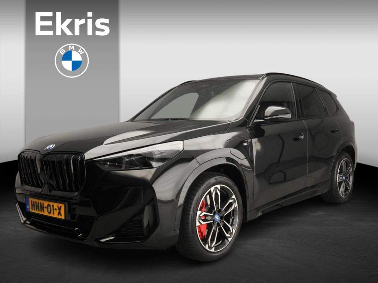 BMW X1 xDrive25e | M-Sportpakket | LED | Leder | Navigatie | Schuifdak | Trekhaak | Sportstoelen | DAB | Alu 19 inch