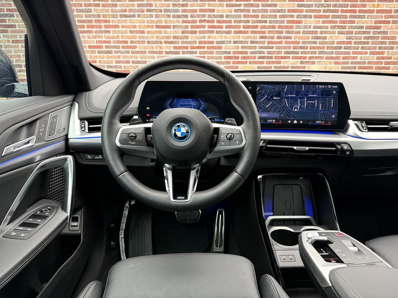 BMW X1 xDrive30e Origineel NL | Service inclusive | Stoelmassage | Panorama | Dashcam | harman/kardon | Elektr. trekhaak | Lak Coating