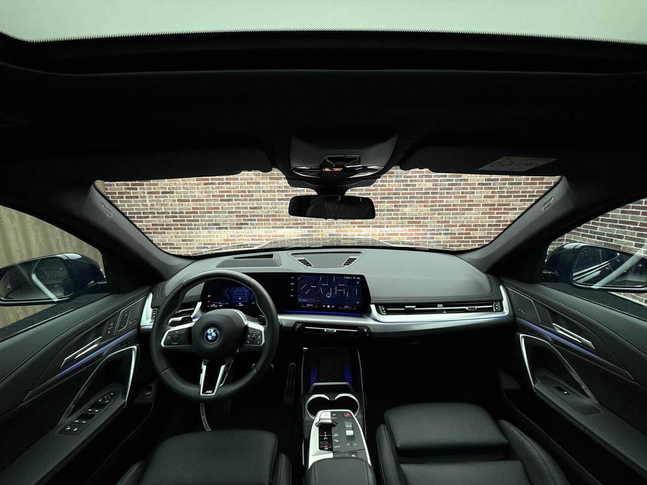 BMW X1 xDrive30e Origineel NL | Service inclusive | Stoelmassage | Panorama | Dashcam | harman/kardon | Elektr. trekhaak | Lak Coating