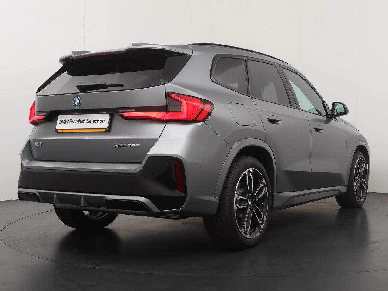 BMW X1 xDrive25e | M Sport Pro | Trekhaak | Ekris Selection