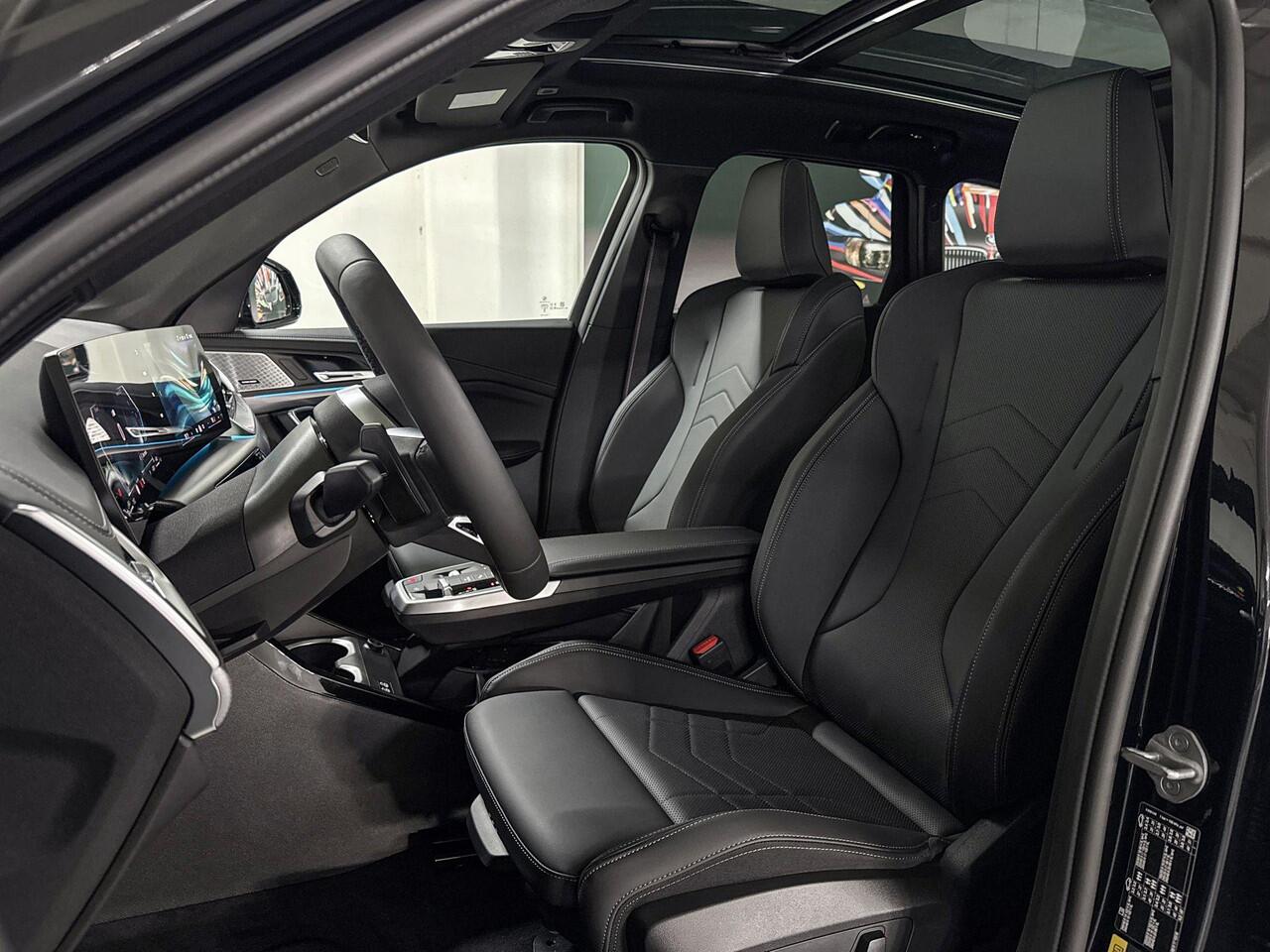 BMW X1 xDrive25e | M-Sport Pro | Travel Pack | Innovation Pack | Comfort Pack | Driving Assistant Professional | Harman/Kardon | Panoramadak | Comfort Access | Trekhaak