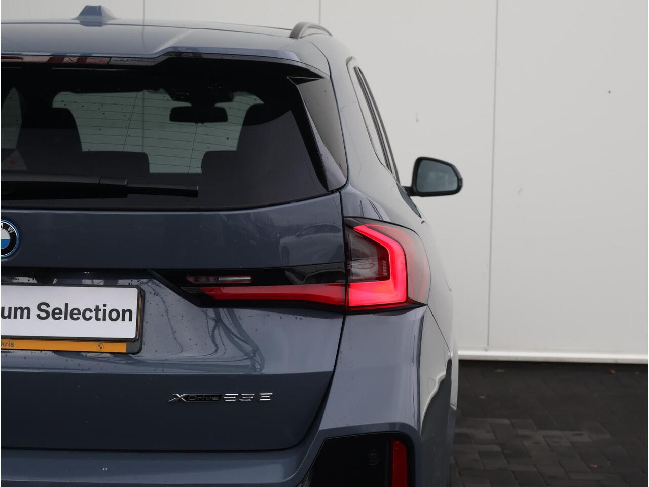 BMW X1 xDrive25e M Sportpakket Pano | Elektrische Trekhaak | Stoelverwarming | Harman/Kardon | Ekris Selection