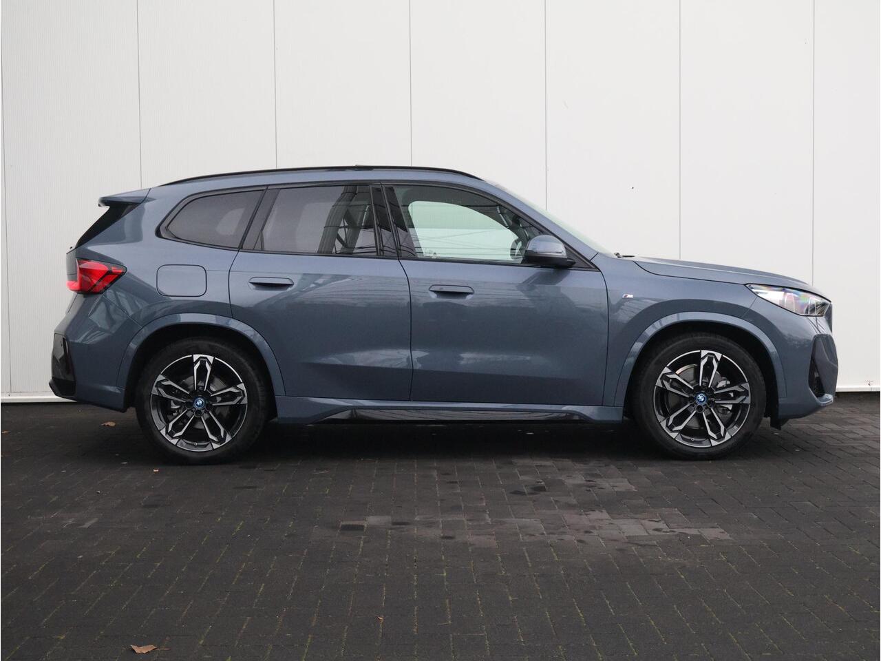 BMW X1 xDrive25e M Sportpakket Pano | Elektrische Trekhaak | Stoelverwarming | Harman/Kardon | Ekris Selection