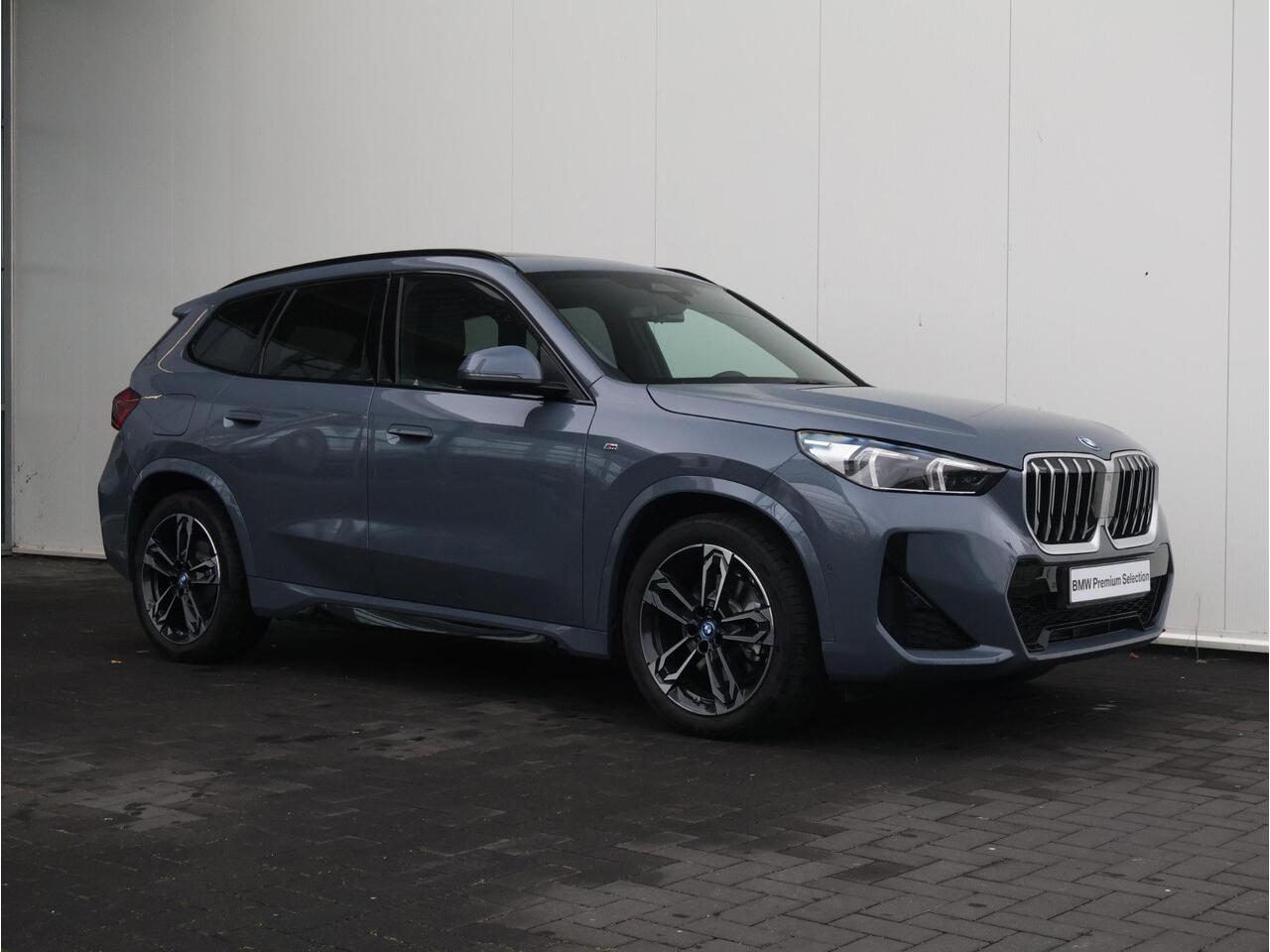 BMW X1 xDrive25e M Sportpakket Pano | Elektrische Trekhaak | Stoelverwarming | Harman/Kardon | Ekris Selection