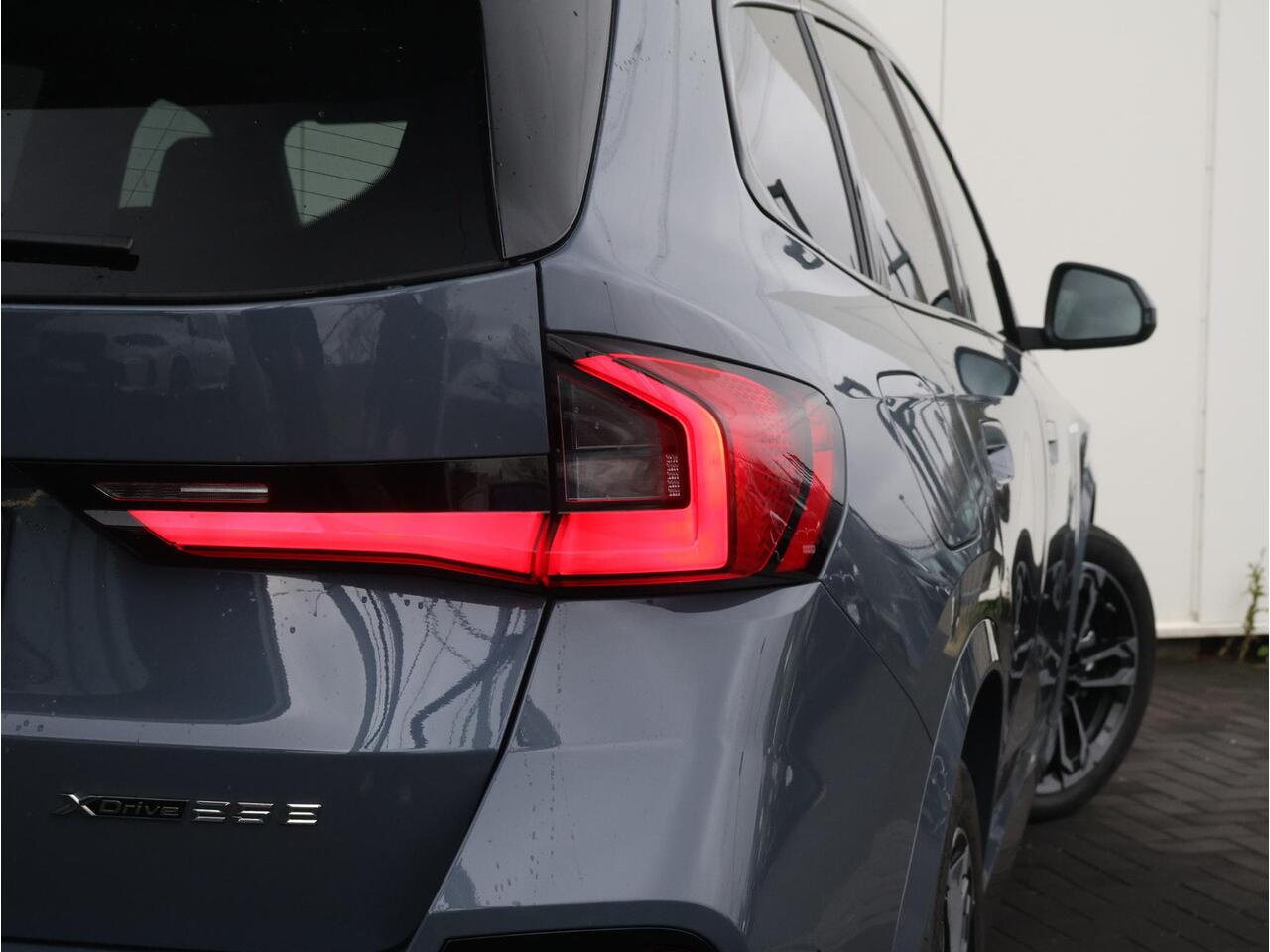 BMW X1 xDrive25e M Sportpakket Pano | Elektrische Trekhaak | Stoelverwarming | Harman/Kardon | Ekris Selection