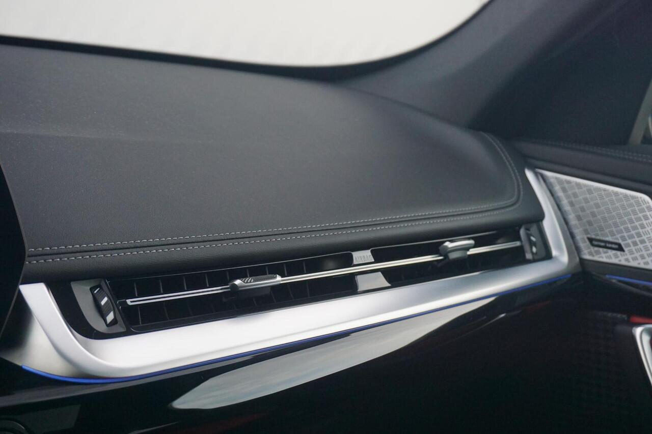 BMW X1 xDrive25e M Sportpakket Pro 20'' | Panoramadak | Harman Kardon | Head-Up Display | Trekhaak | Ekris Selection