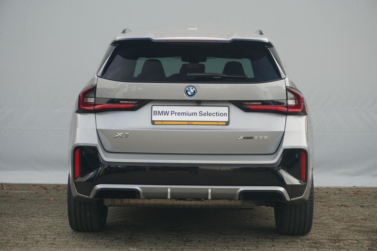 BMW X1 xDrive25e M Sportpakket Pro 20'' | Panoramadak | Harman Kardon | Head-Up Display | Trekhaak | Ekris Selection