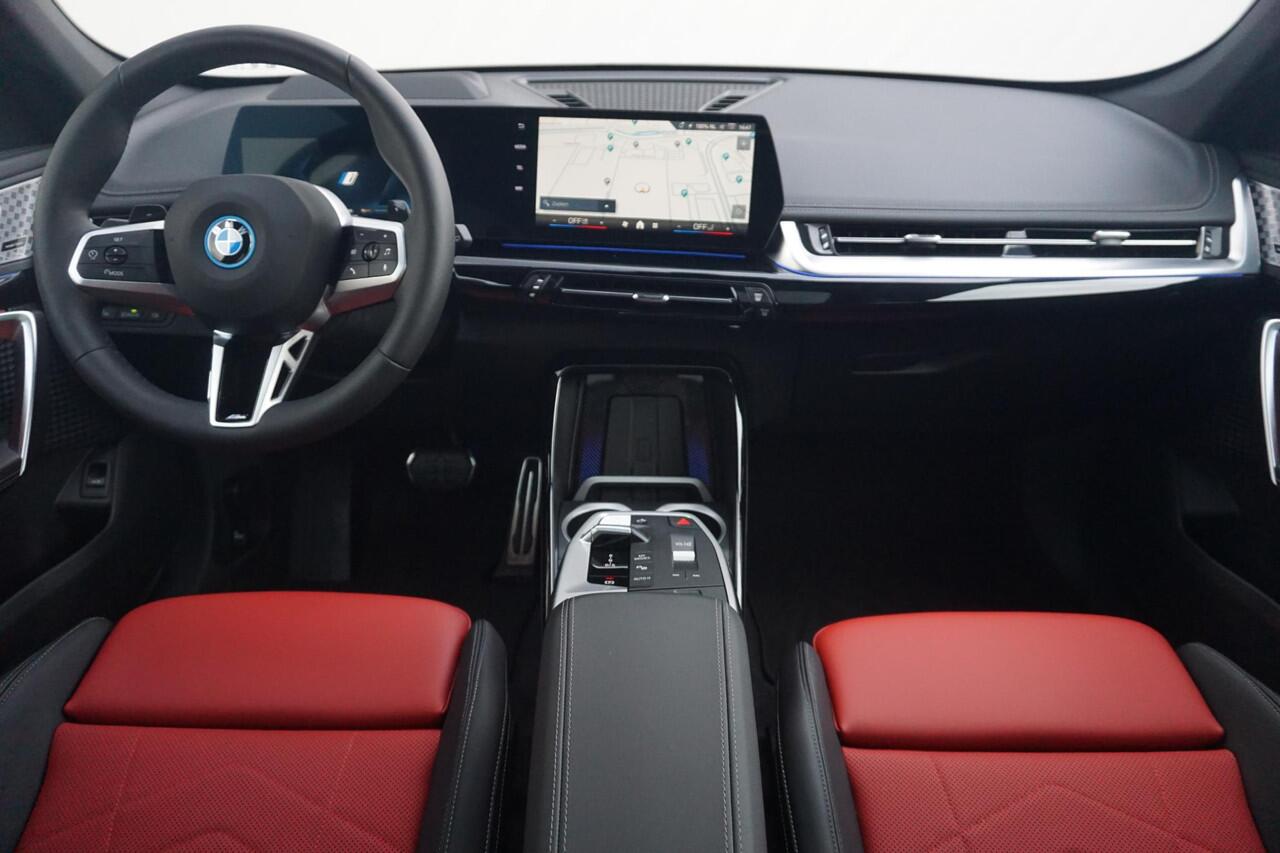 BMW X1 xDrive25e M Sportpakket Pro 20'' | Panoramadak | Harman Kardon | Head-Up Display | Trekhaak | Ekris Selection