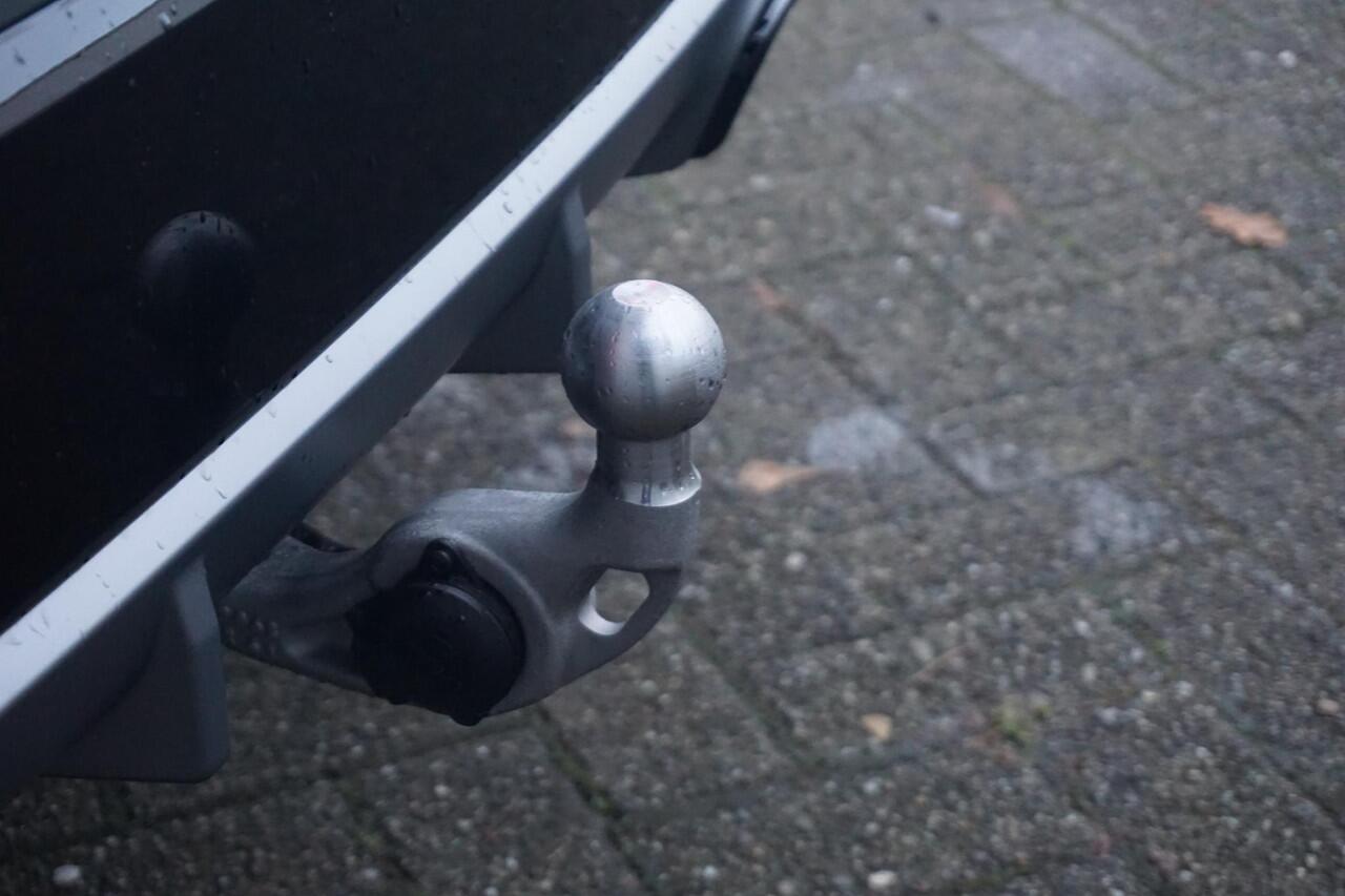 BMW X1 sDrive20i M Sportpakket Pro 19'' | Panoramadak | Elektrisch verstelbare stoelen | Harman Kardon | Trekhaak | Ekris Selection