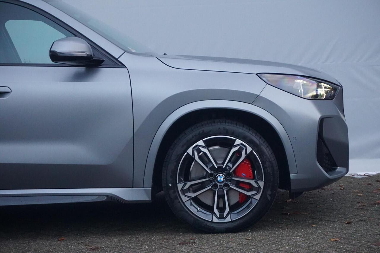 BMW X1 sDrive20i M Sportpakket Pro 19'' | Panoramadak | Elektrisch verstelbare stoelen | Harman Kardon | Trekhaak | Ekris Selection