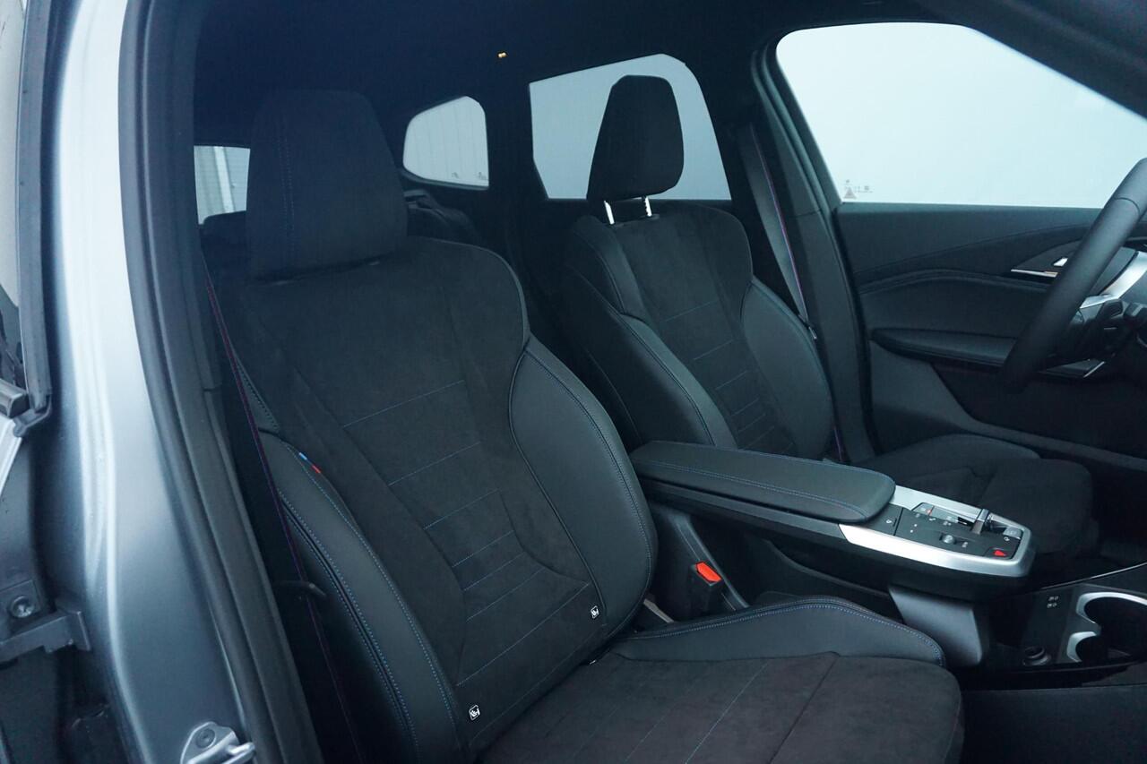 BMW X1 sDrive20i M Sportpakket Pro 19'' | Panoramadak | Elektrisch verstelbare stoelen | Harman Kardon | Trekhaak | Ekris Selection