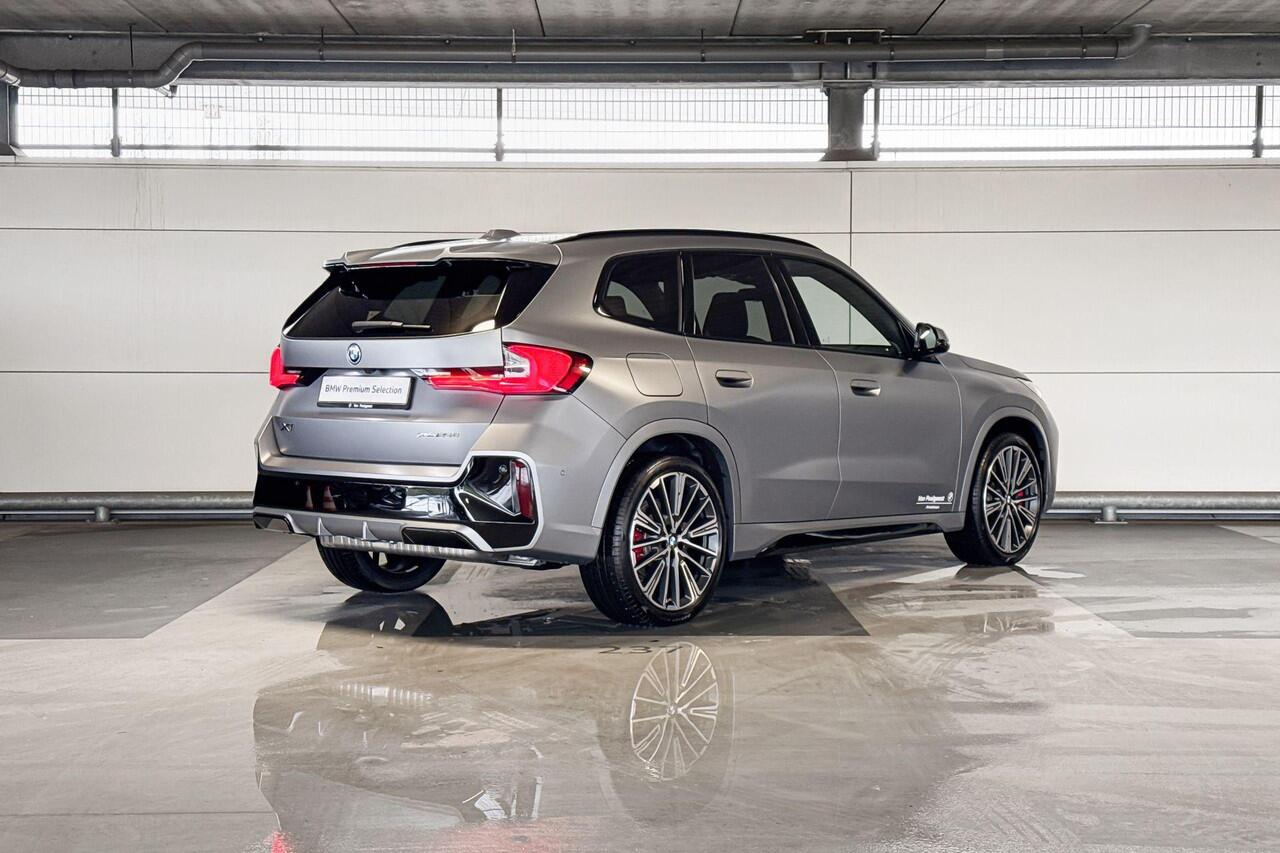 BMW X1 xDrive25e | M Sportpakket Pro | Innovation Pack | Travel Pack | Trekhaak