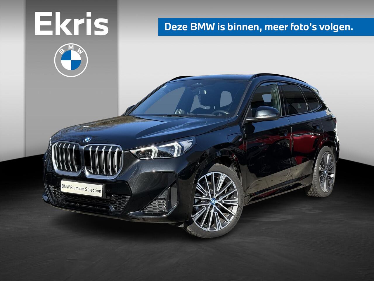 BMW X1 xDrive25e M Sportpakket | Innovation Pack | Travel Pack | Glazen panoramadak | Comfort Access | Driving Assistant Plus | BMW Head-Up Display | 20 inch Multispaak