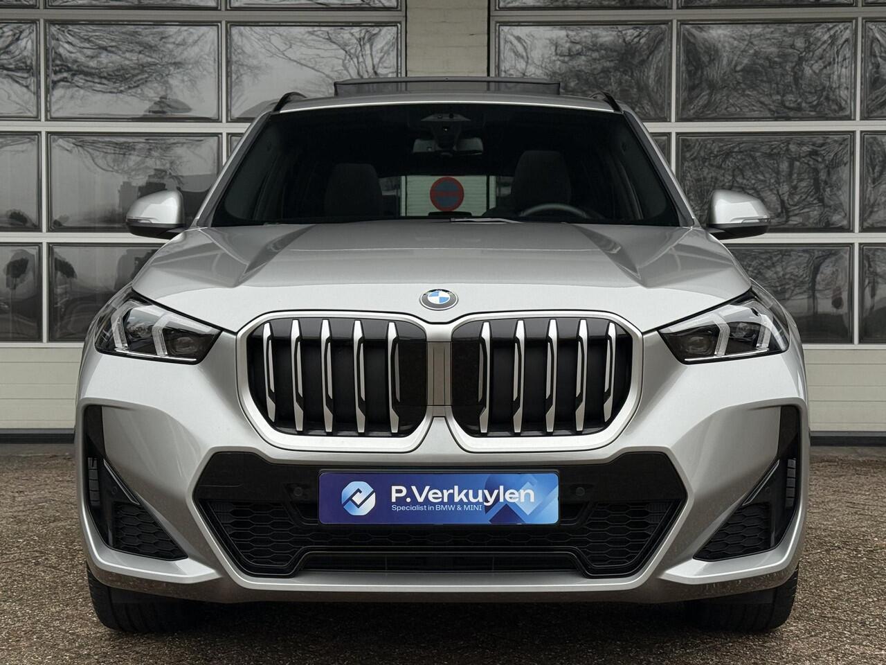 BMW X1 sDrive18i M SPORT | PANORAMA | PREMIUM PACK | ADAPT. CRUISE | KEYLESS ENTRY | STOELVERWARMING |