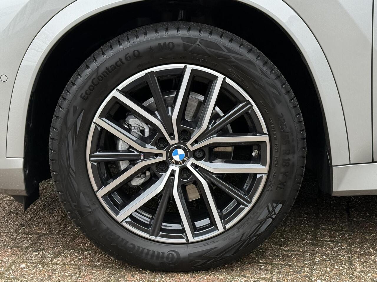 BMW X1 sDrive18i M SPORT | PANORAMA | PREMIUM PACK | ADAPT. CRUISE | KEYLESS ENTRY | STOELVERWARMING |