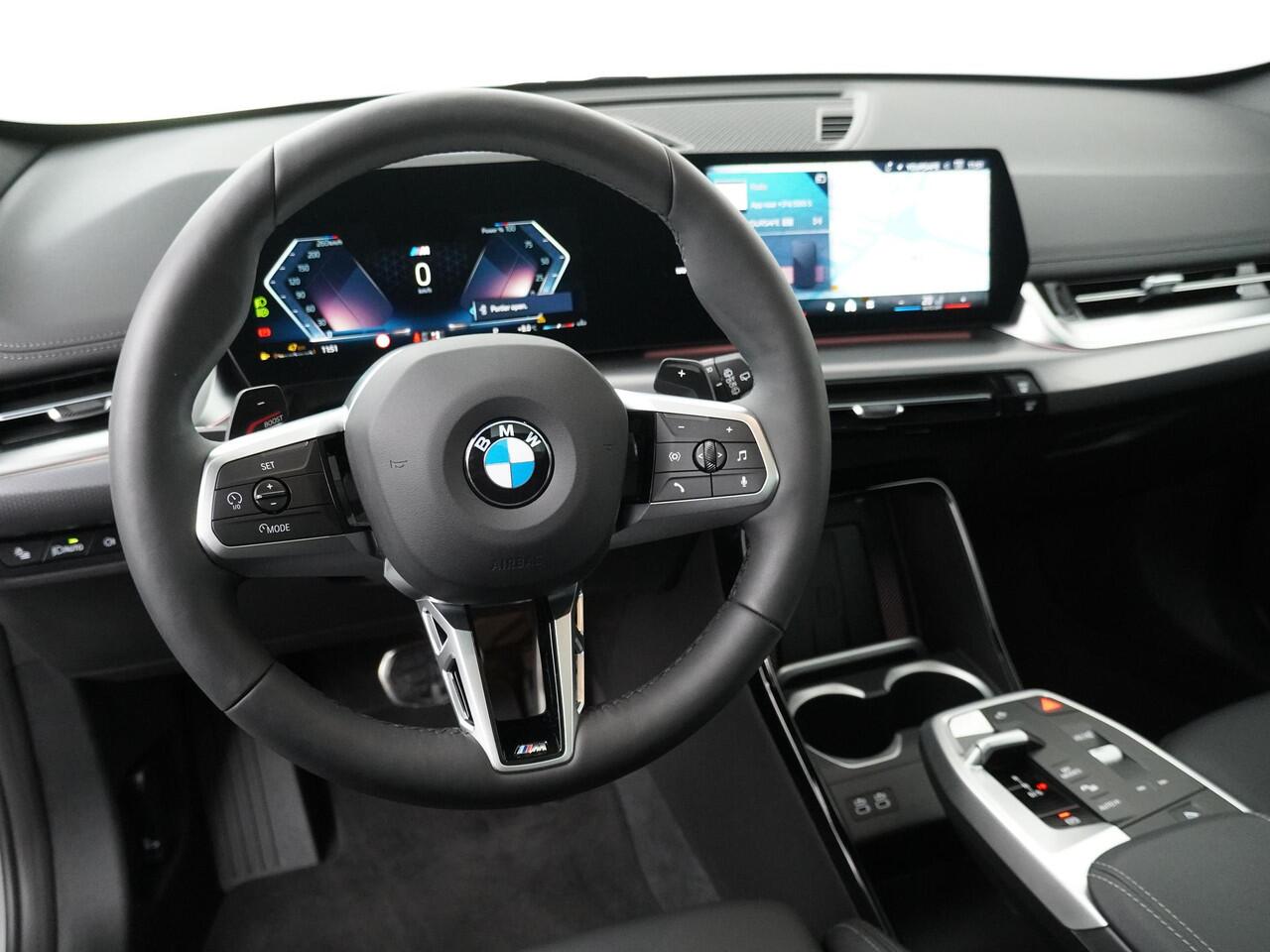 BMW X1 sDrive18i | M-Sportpakket | Driving Assistant Plus | Trekhaak | Comfort Access | 19'' |