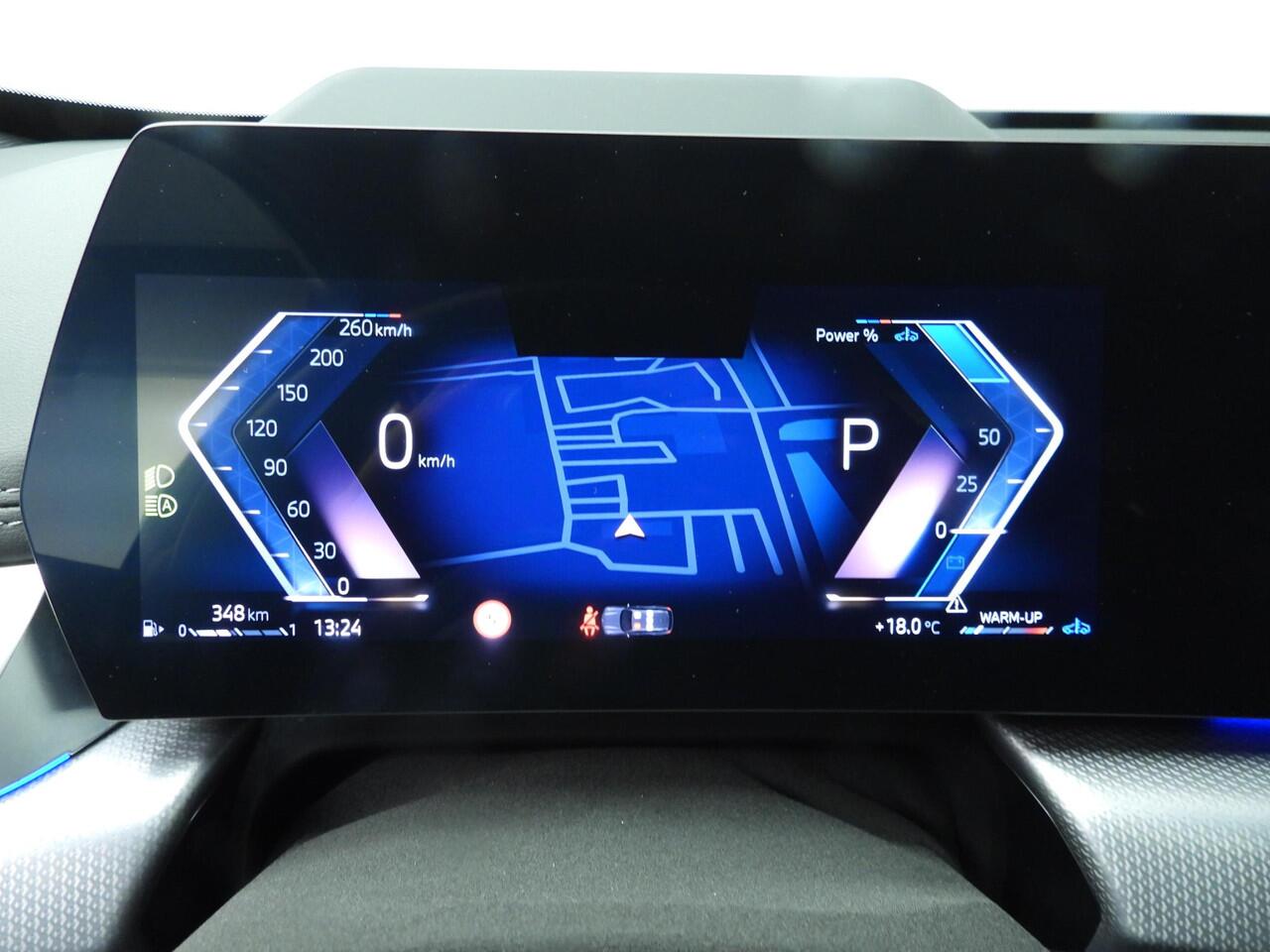 BMW X1 sDrive20i | M-Sportpakket | LED | Leder | HUD | Active Cruise | Trekhaak | Schuifdak | DAB | Alu 20 inch