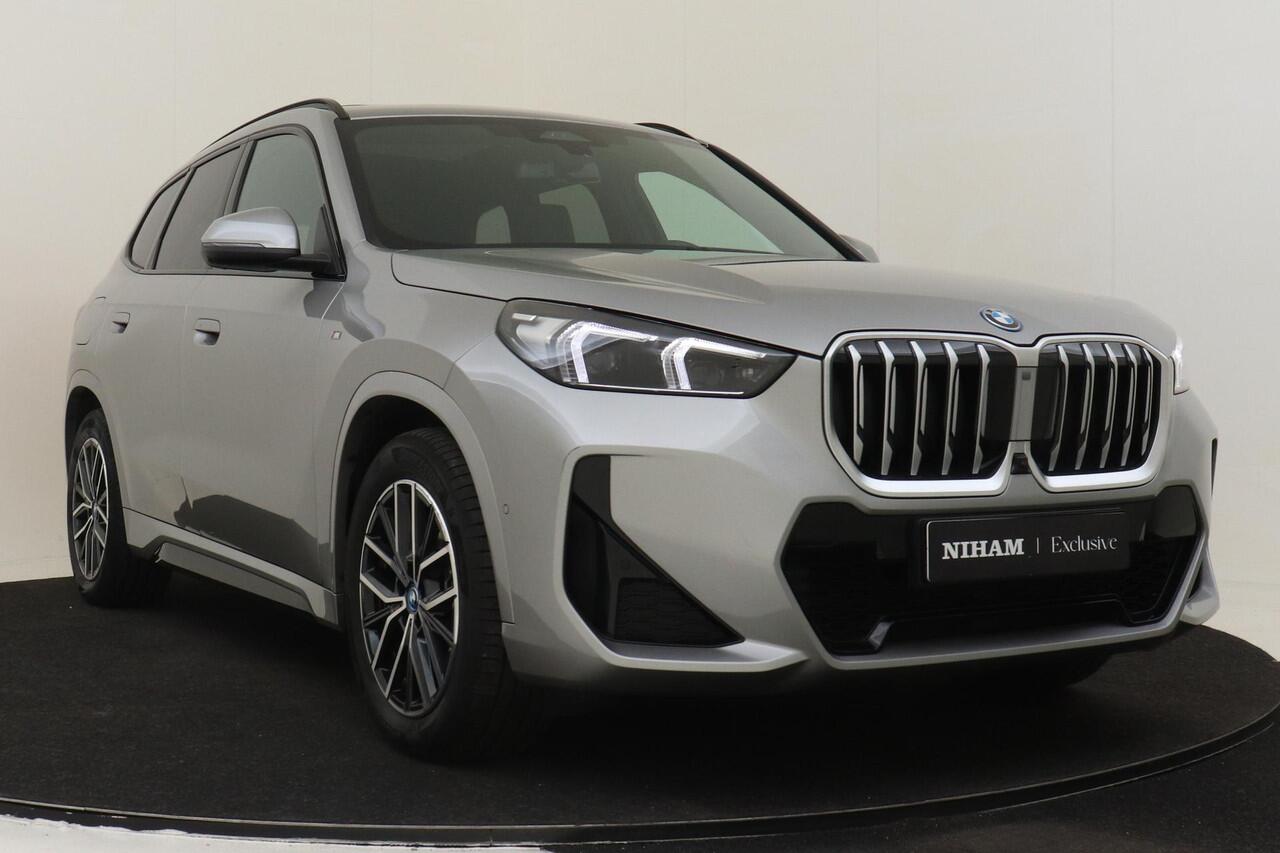 BMW X1 xDrive 25e -M SPORT|PANO.DAK|360°CAM|HEAD-UP DISP.|MEMORY SEATS|ADAP.CRUISE|TRAVEL|VEGANZA