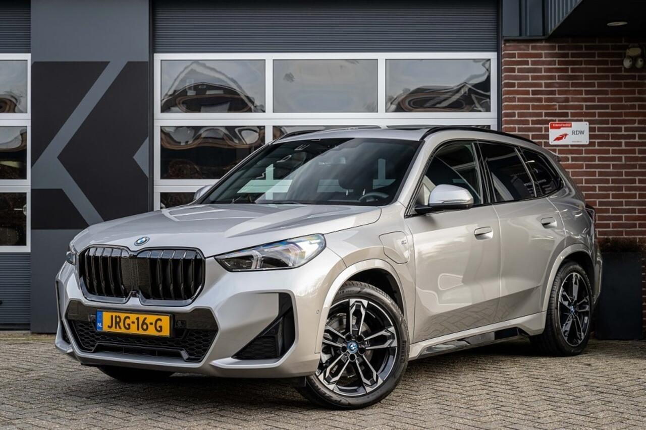 BMW X1 25e xDrive M Sport | Panorama | Shadow | ACC | 360° Camera | Head-Up | Adap. led | Stoelverwarming | 19' inch |