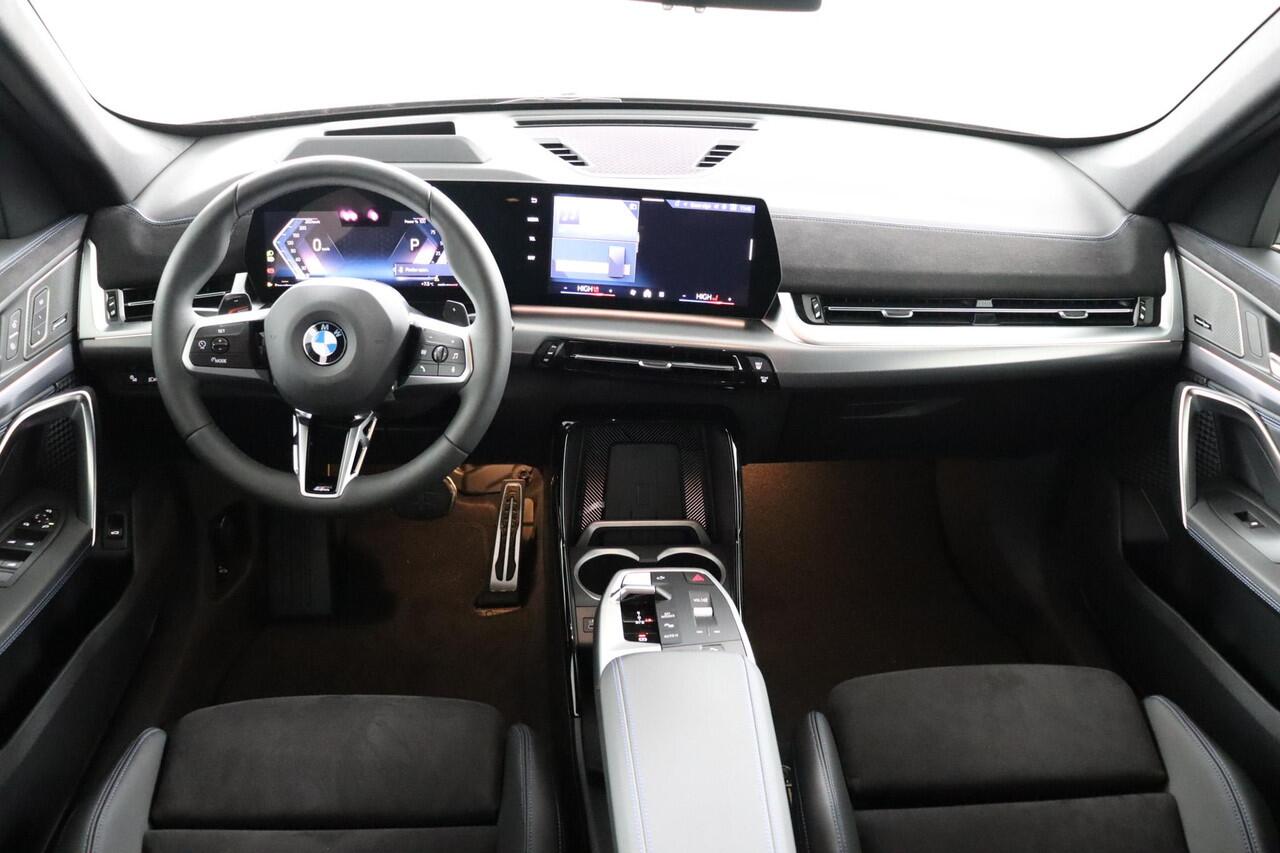 BMW X1 xDrive23i | M Sportpakket Pro | Innovation Pack | Comfort Pack | Travel Pack