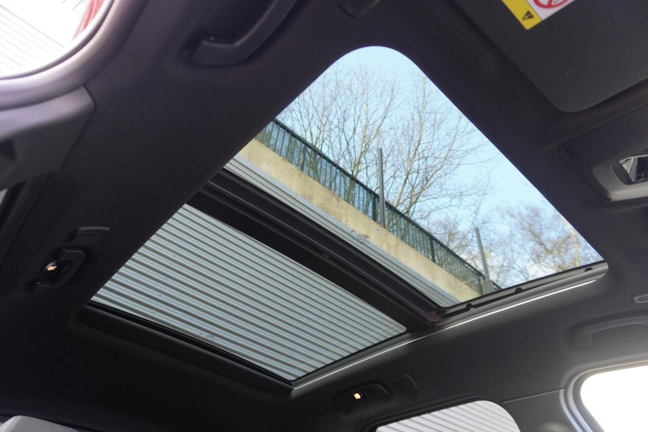 BMW X1 xDrive25e M Sportpakket Pro | Comfort Pack | Trekhaak met elektrisch wegklapbare kogel | Glazen panoramadak | Harman-Kardon sound system | Elektrisch verstelbare stoelen | Ekris Selection